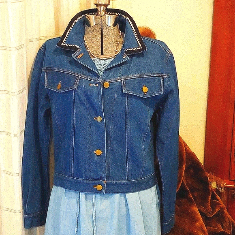 Kolorway Embellished Jean Jacket - Picture 2 of 7